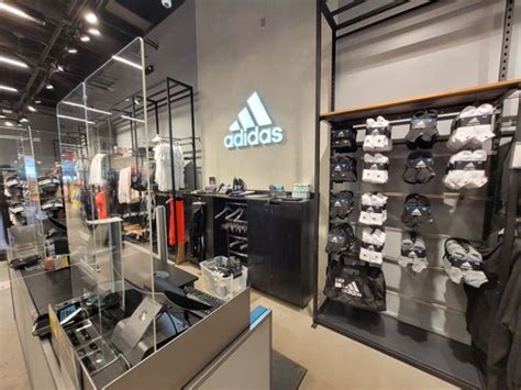 adidas Store Glendale